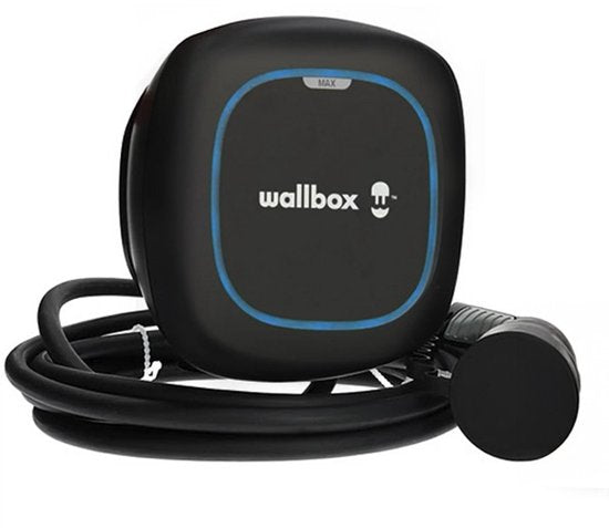 Cargador de coche eléctrico Wallbox Pulsar Max negro con cable recogido y conector Tipo 2, fotografía de producto.