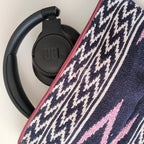 Smart accessories pouch