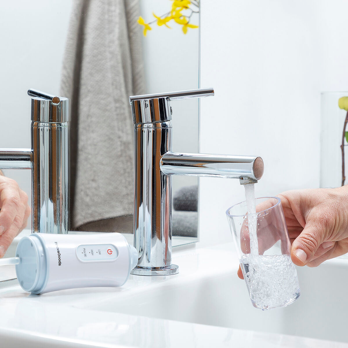 Irrigador bucal portátil recargable Denter InnovaGoods