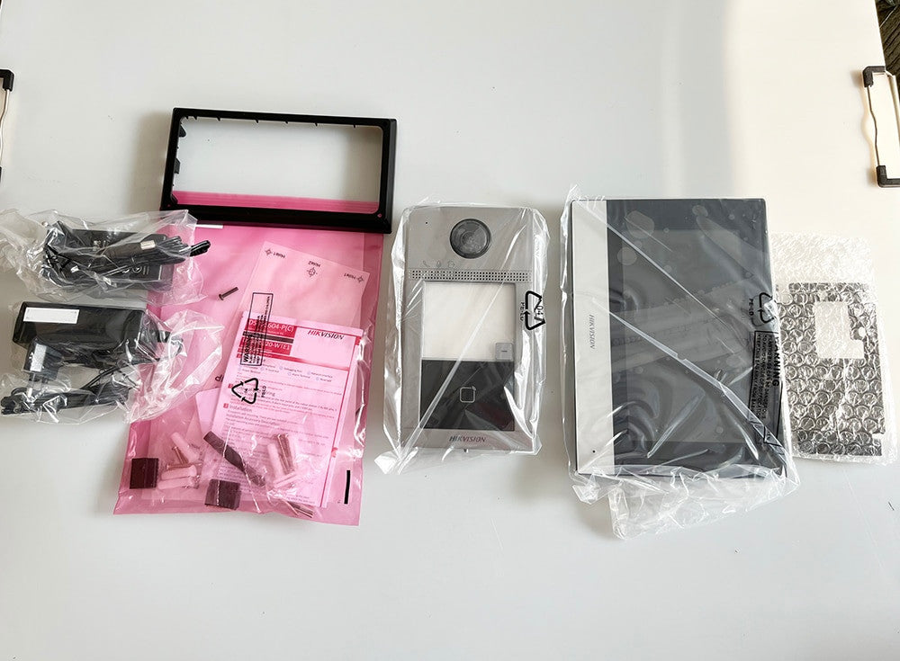 Hikvision Wifi IP Video Intercom Kit 7 Inch Color Screen-1
